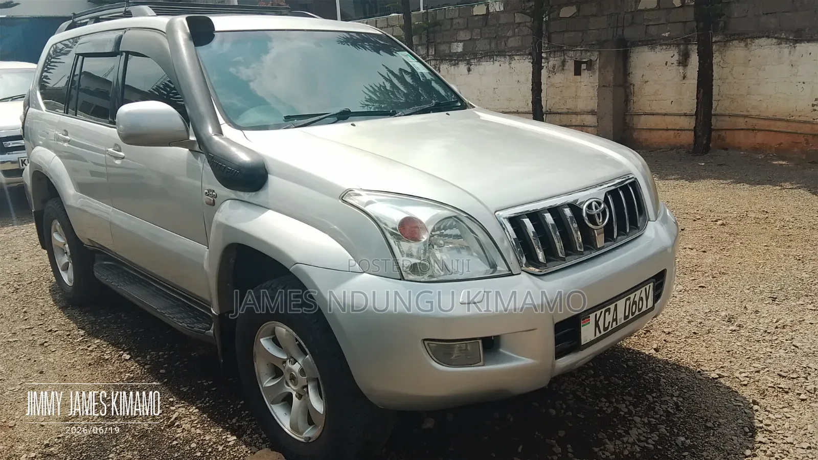 Toyota Land Cruiser Prado 2011 Silver