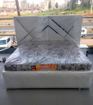 6 by 6 Chester Bed With Chevron Tufted Headboard