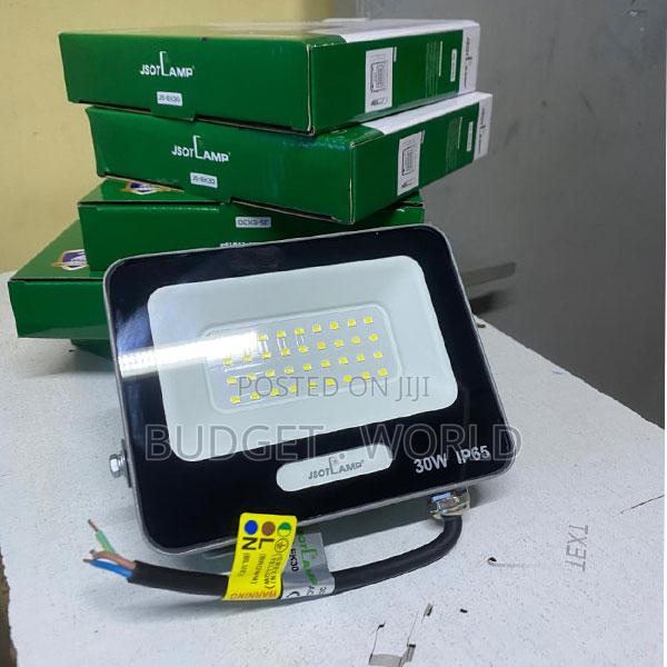 Jsot 30w Waterproof Led Floodlight – High Brightness Outdoor Lamp