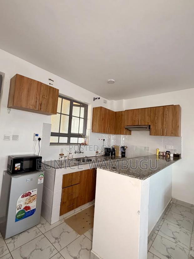 Cozy 1 Bedroom Airbnbs Membly - thumbnail 5