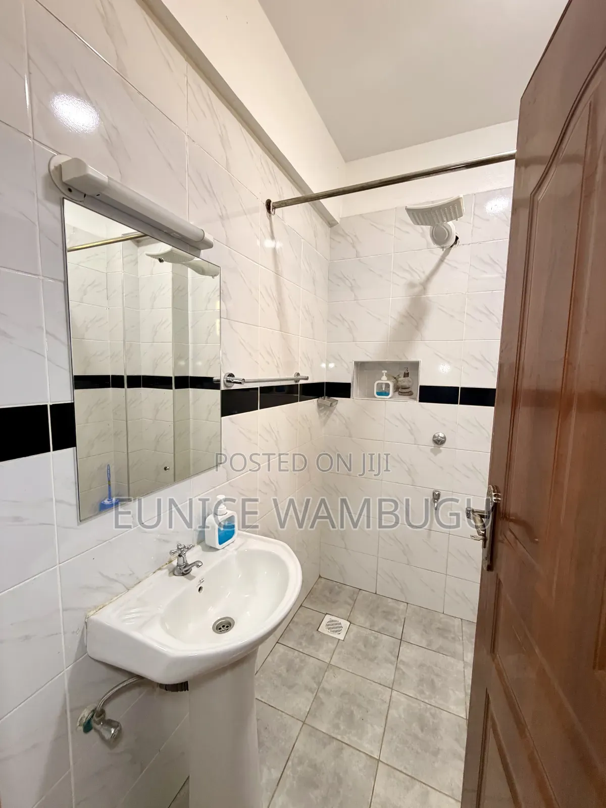 Cozy 1 Bedroom Airbnbs Membly