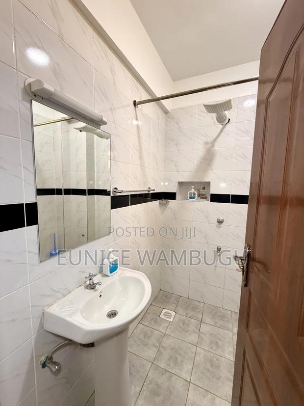 Cozy 1 Bedroom Airbnbs Membly - thumbnail 6