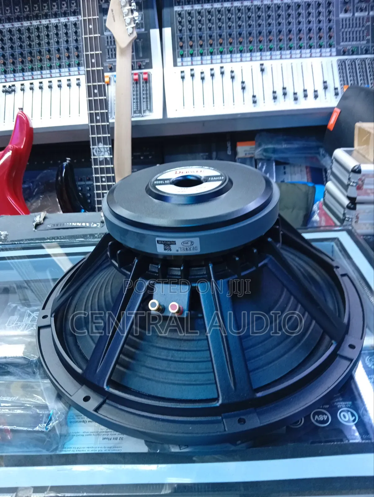 Longrange Midbass Derwel 15inch Speaker