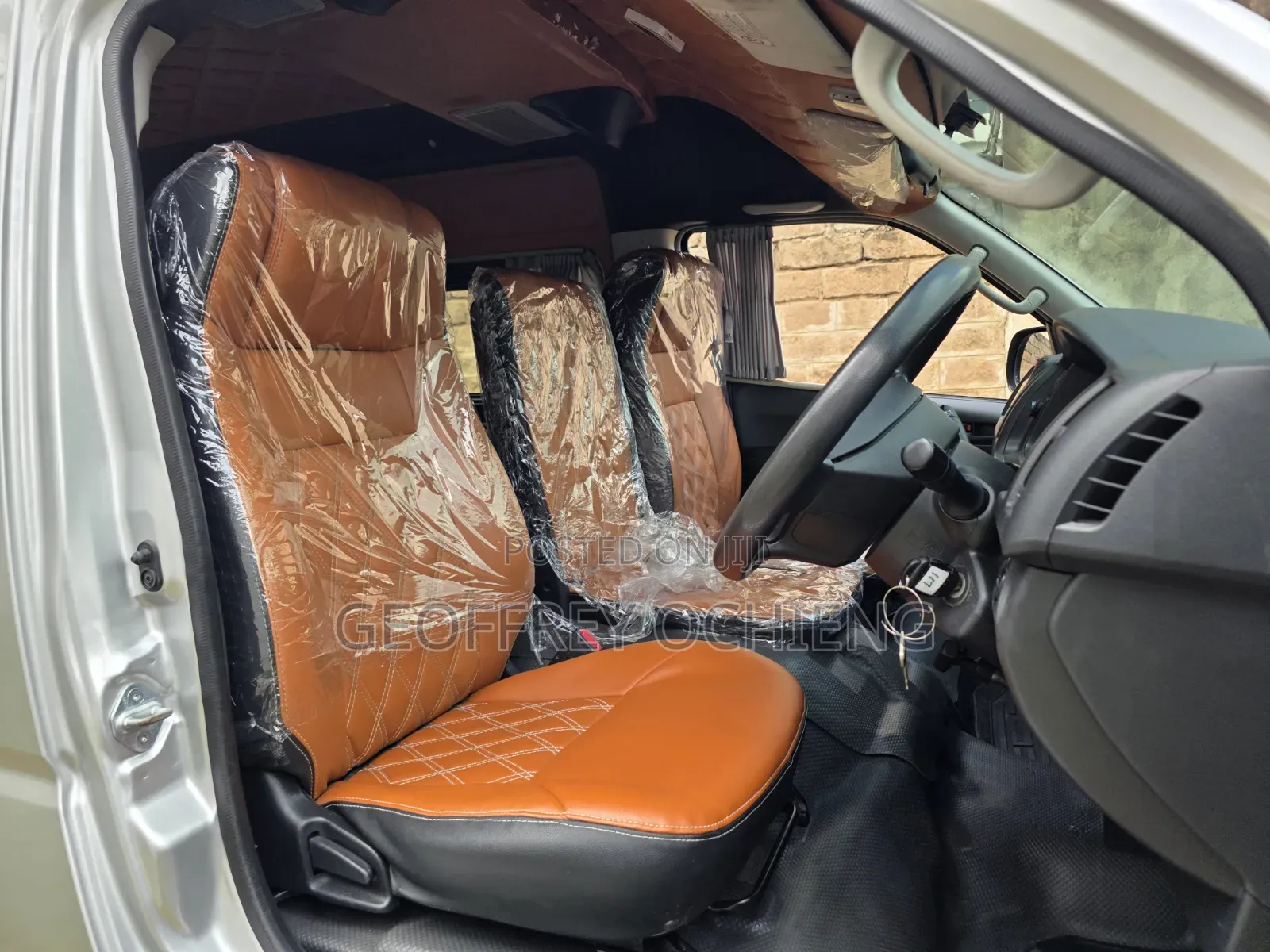 Toyota HiAce 2019 Silver