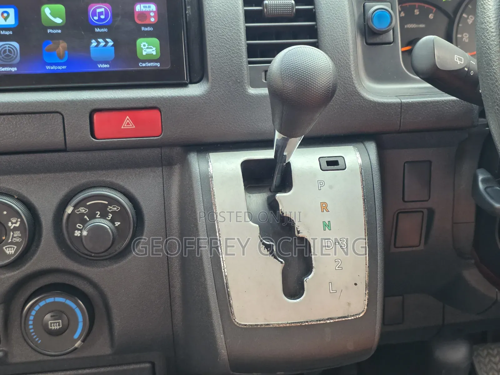 Toyota HiAce 2019 Silver