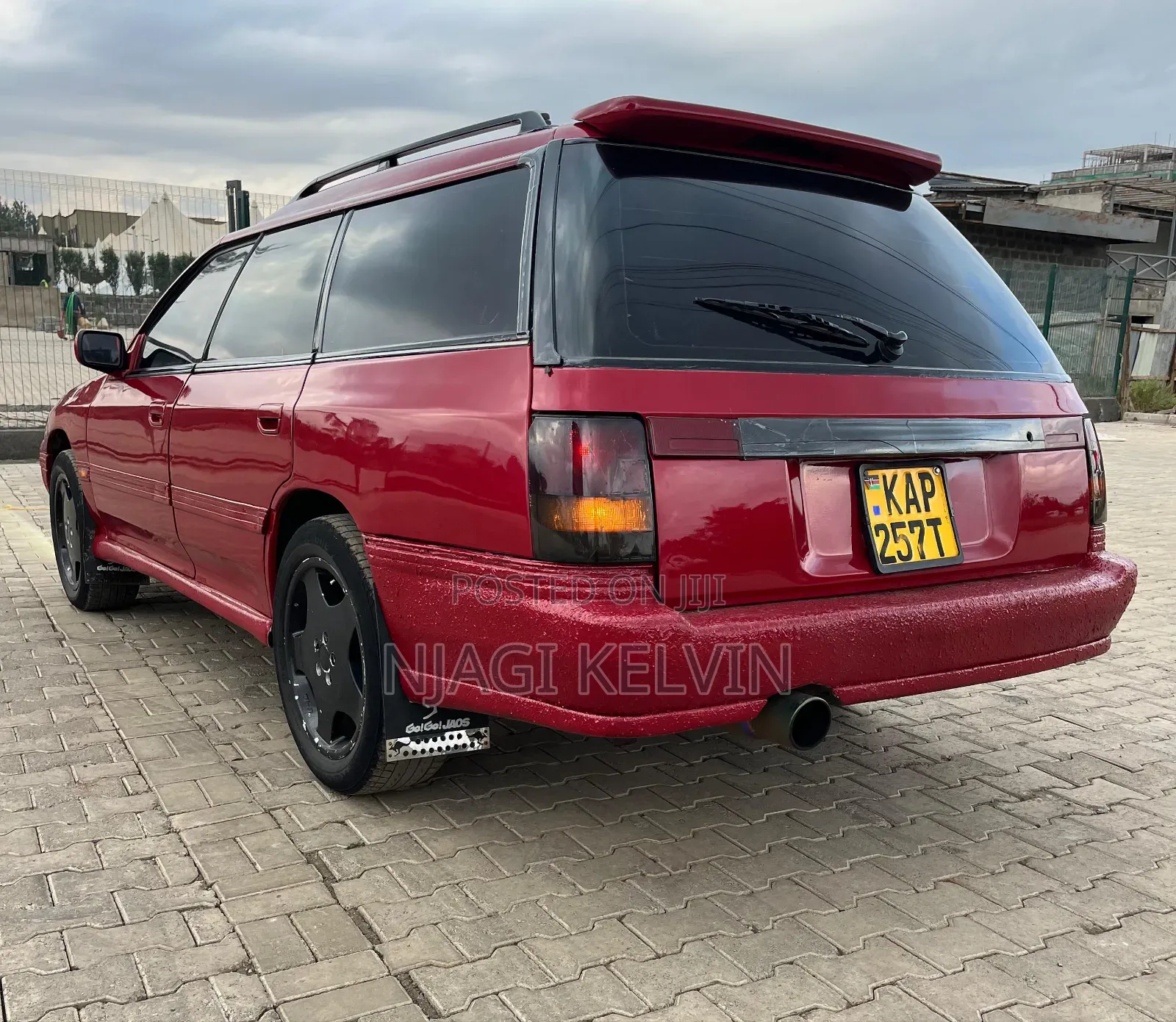 Subaru Legacy 2000 Red