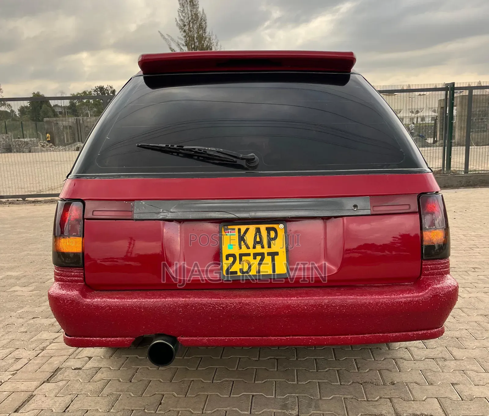 Subaru Legacy 2000 Red