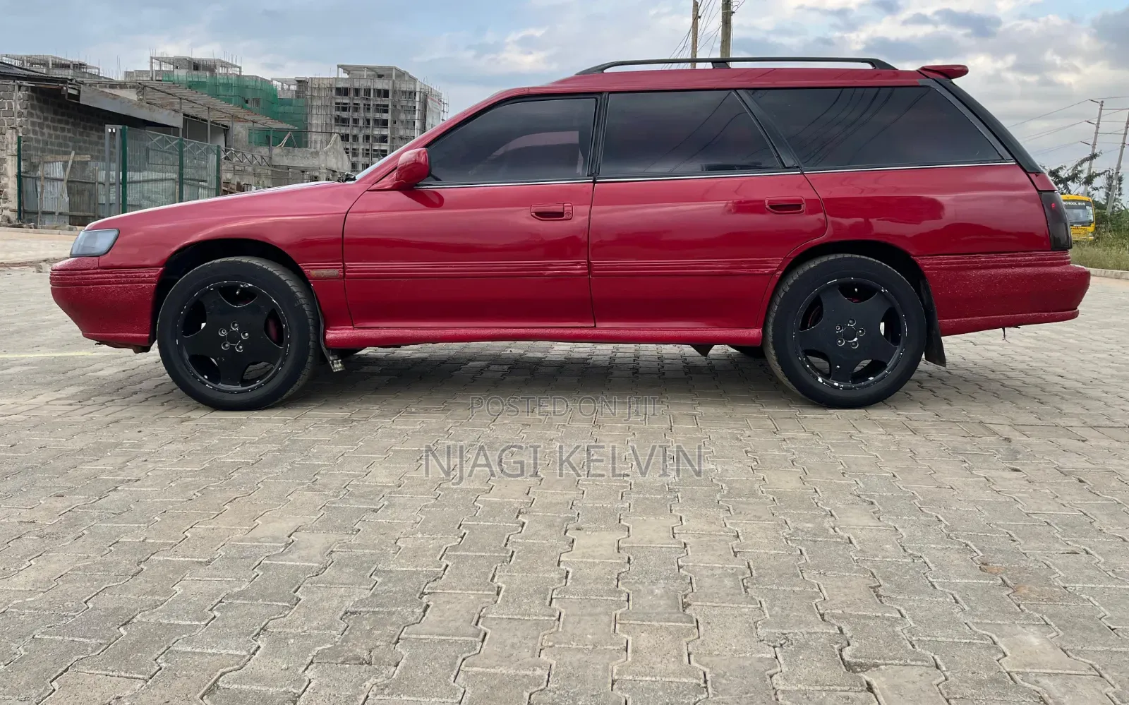Subaru Legacy 2000 Red