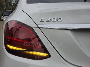 Mercedes-Benz C200 2019 White