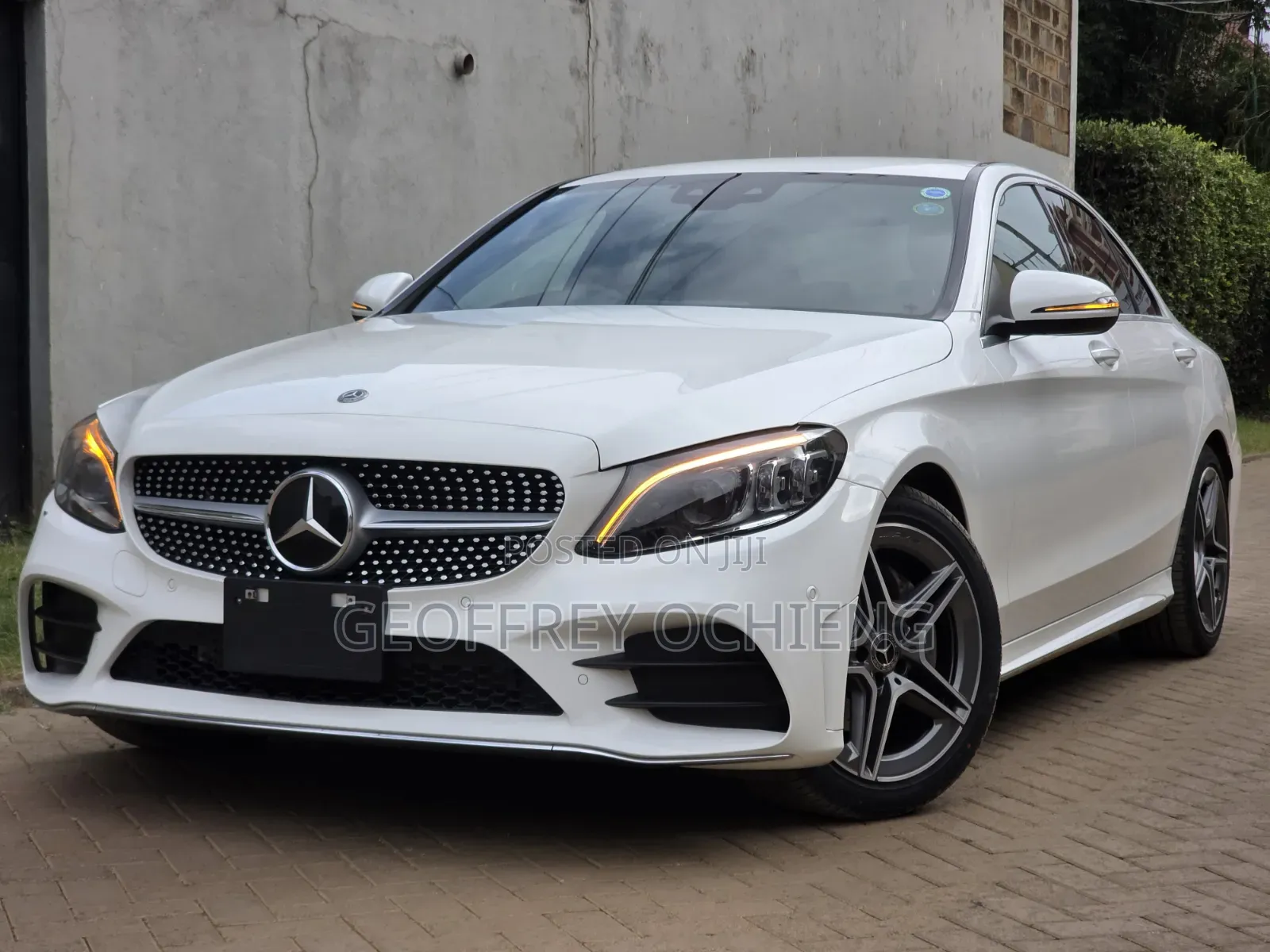 Mercedes-Benz C200 2019 White
