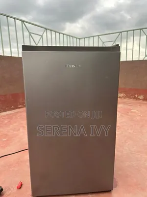 Hisense 90l Fridge
