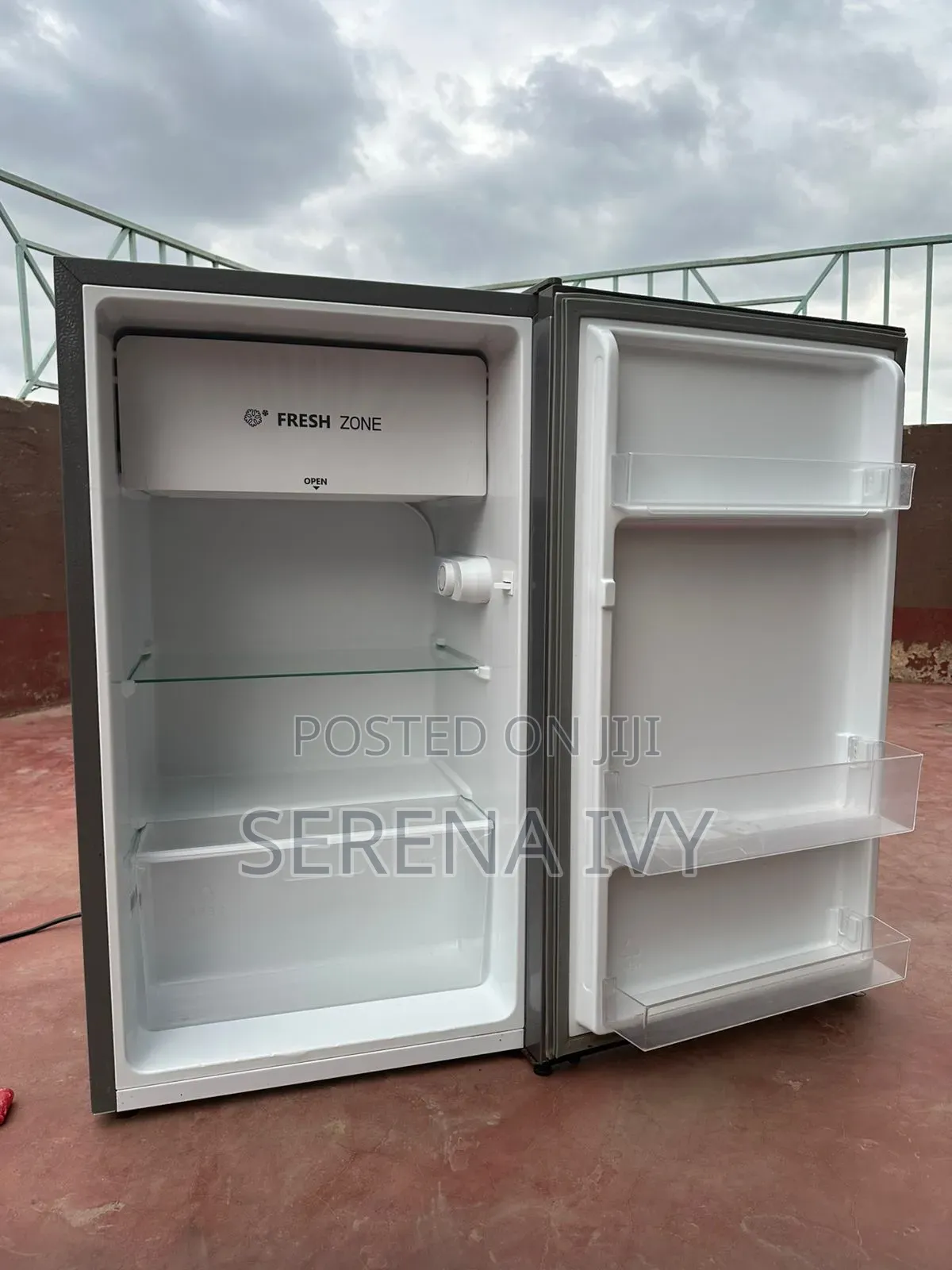 Hisense 90l Fridge