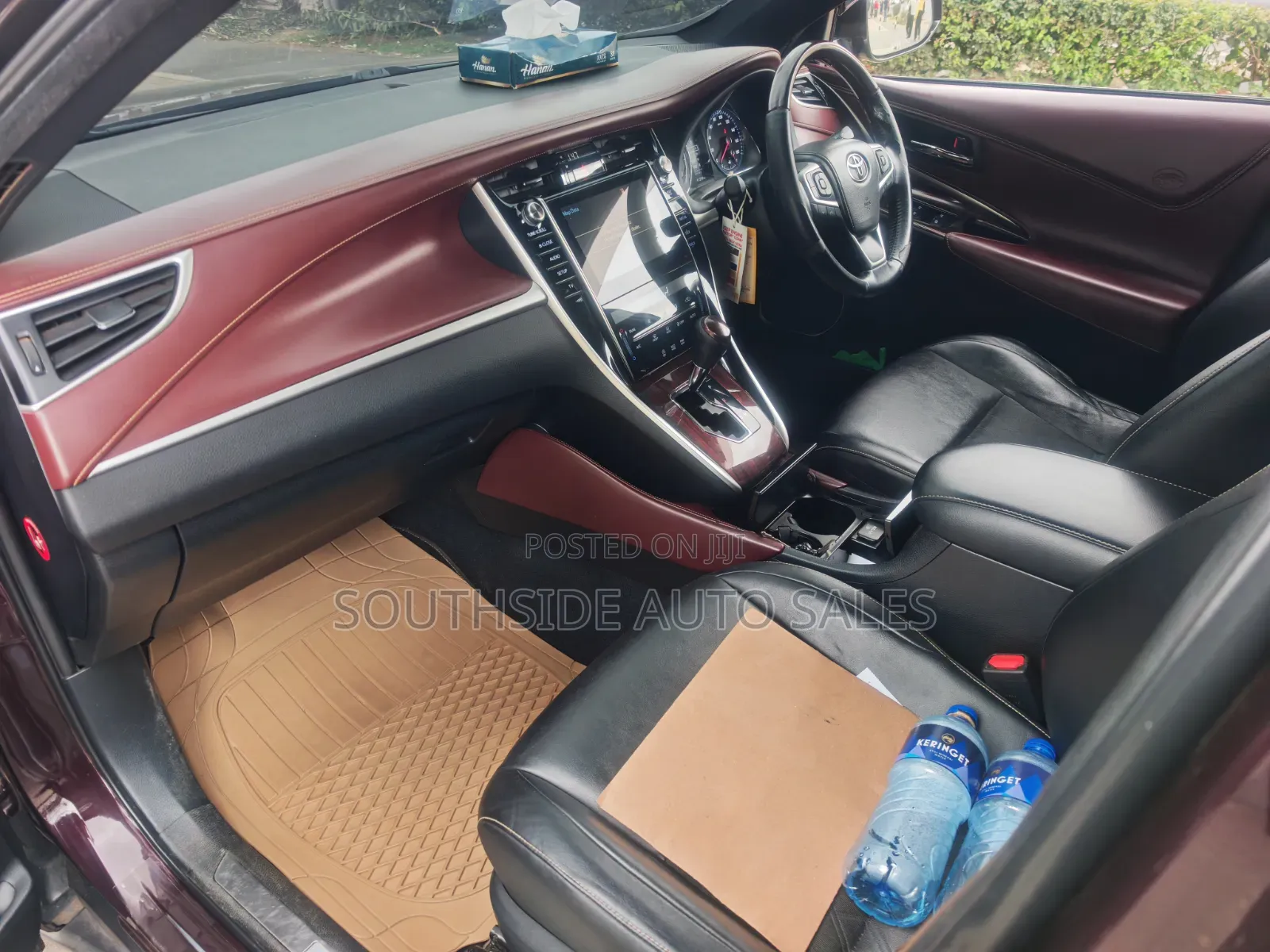 Toyota Harrier 2.0 2014 Maroon