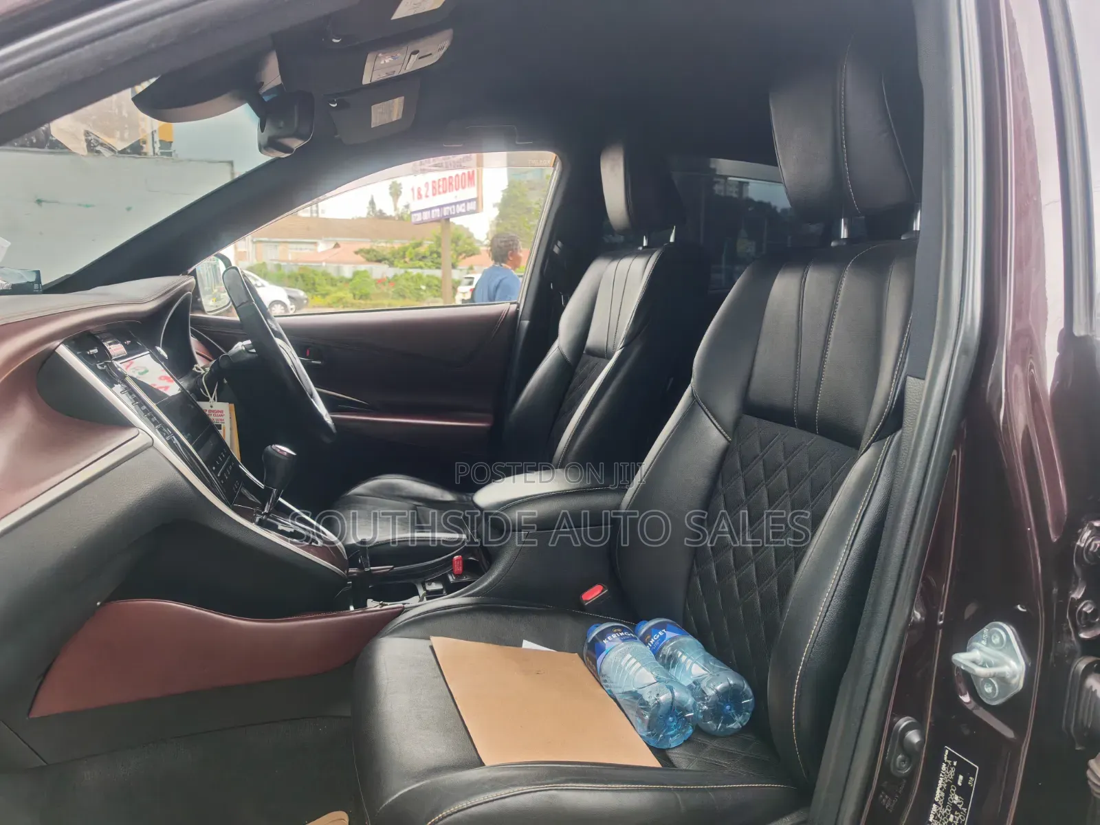 Toyota Harrier 2.0 2014 Maroon