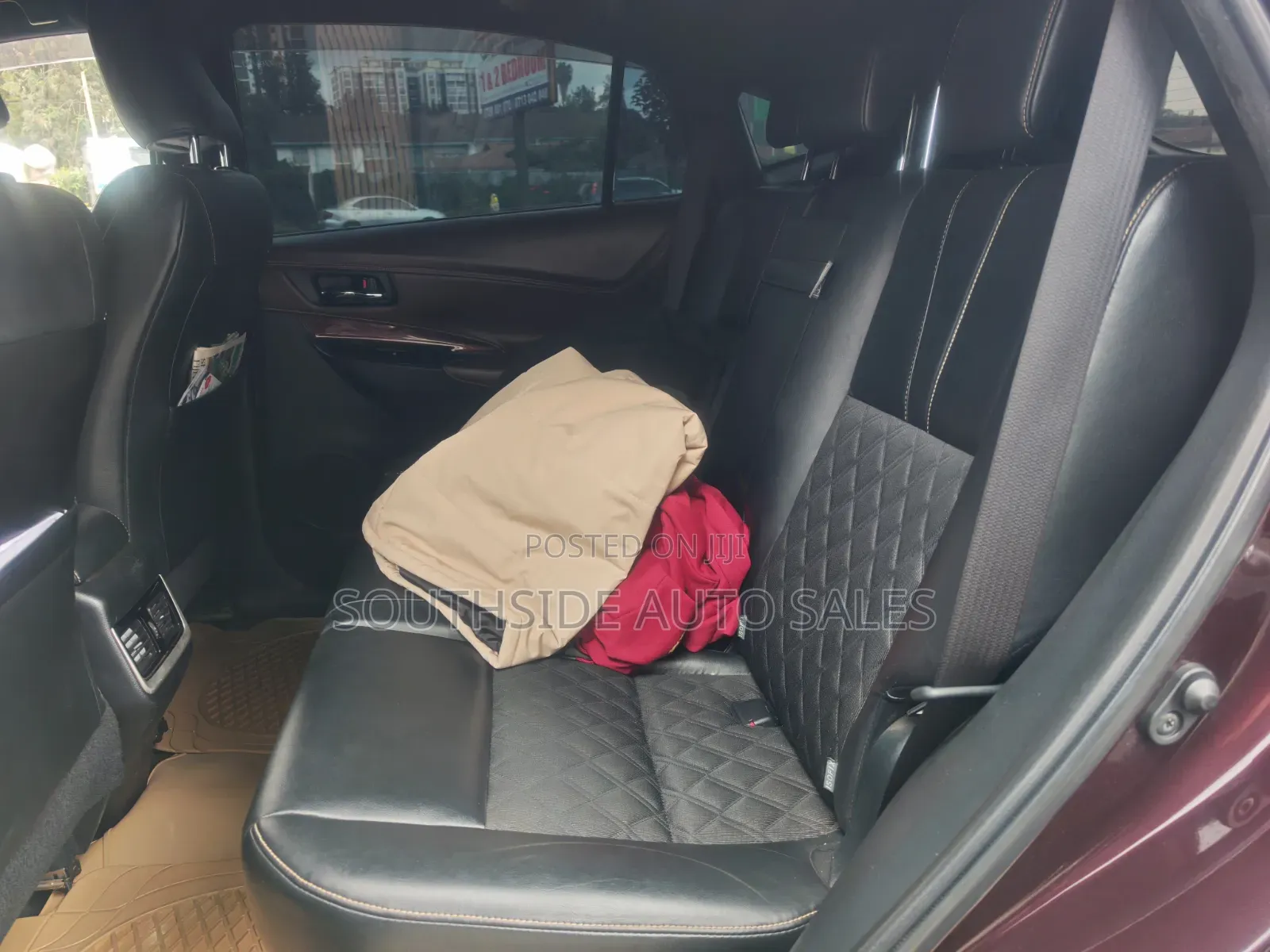 Toyota Harrier 2.0 2014 Maroon