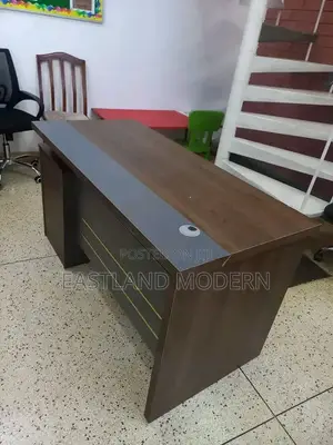 Executive Office Desk With Heavy Duty MDF