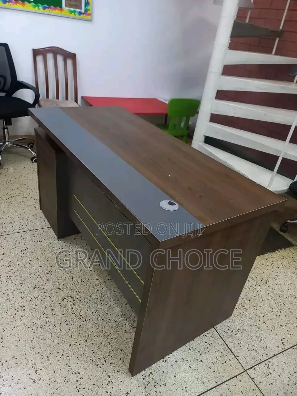 Executive Office Desk With Heavy Duty MDF