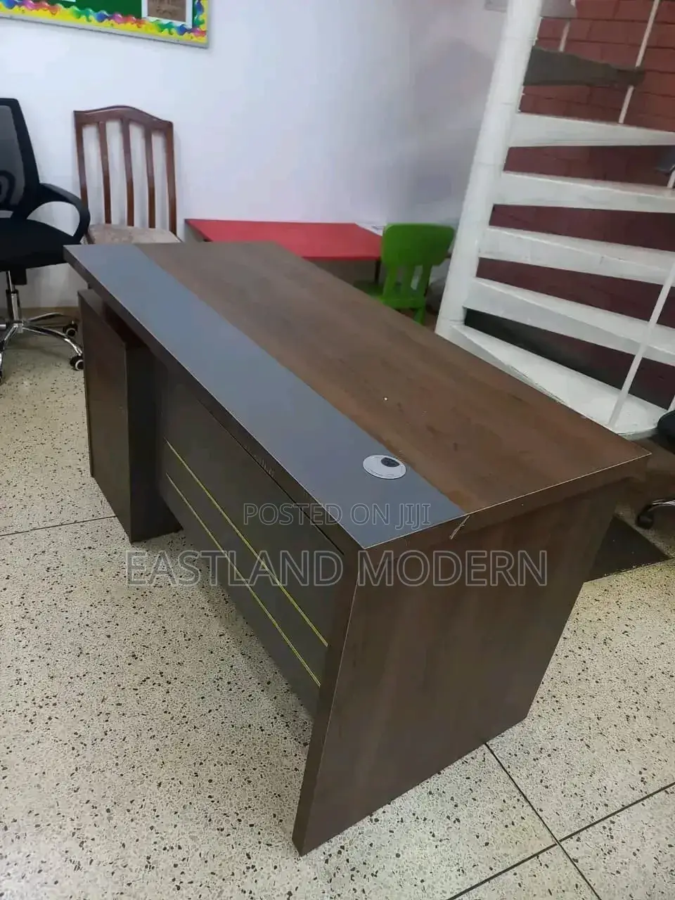 Executive Office Desk With Heavy Duty MDF