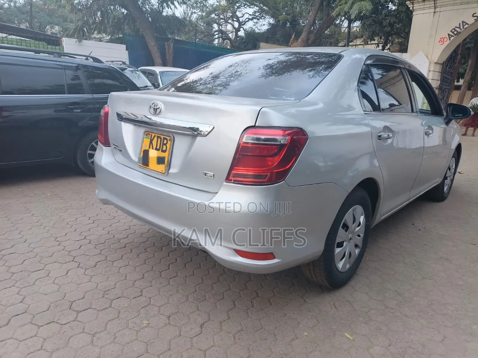 Toyota Axio 2014 Silver