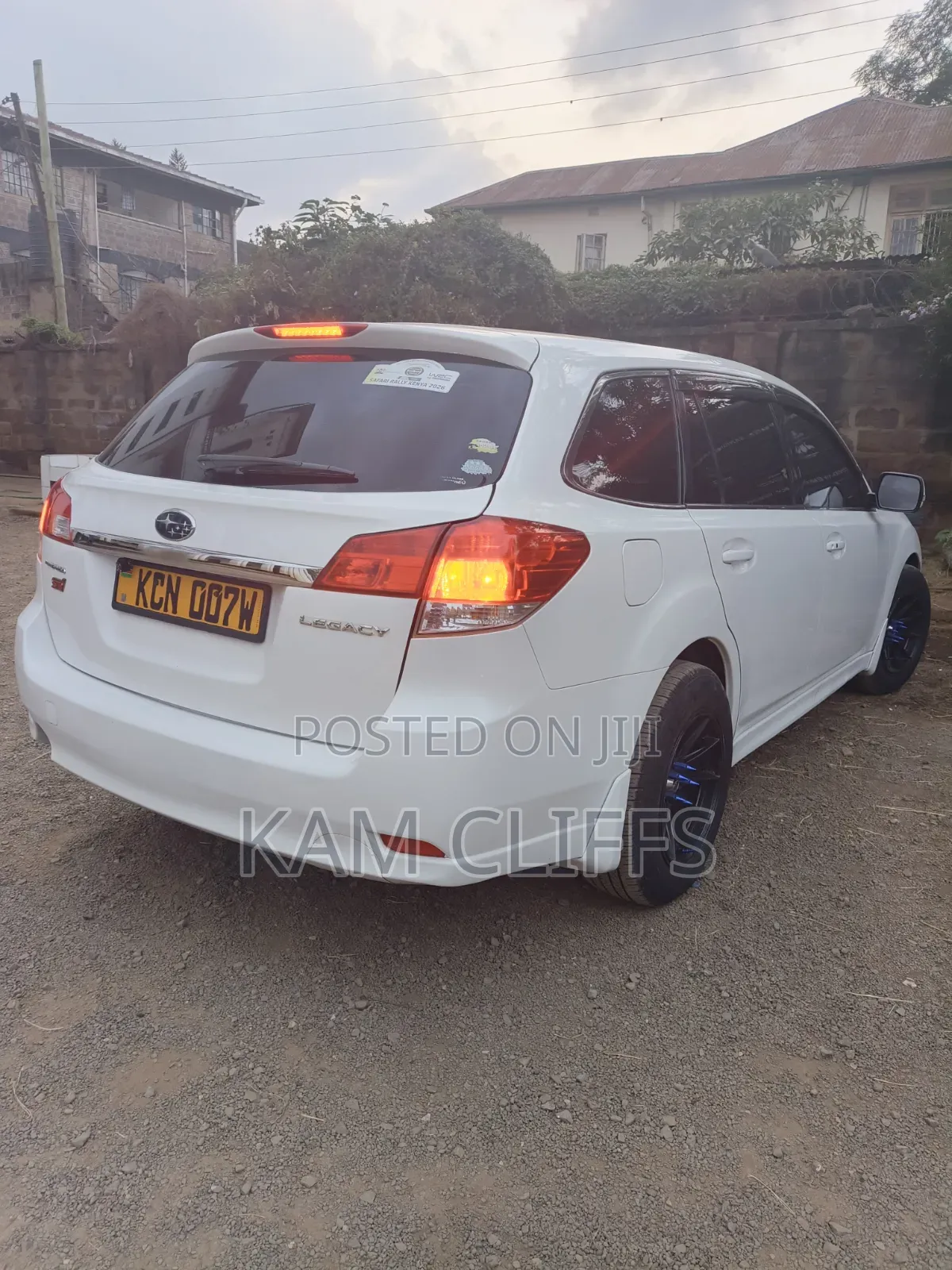 Subaru Legacy 2011 White