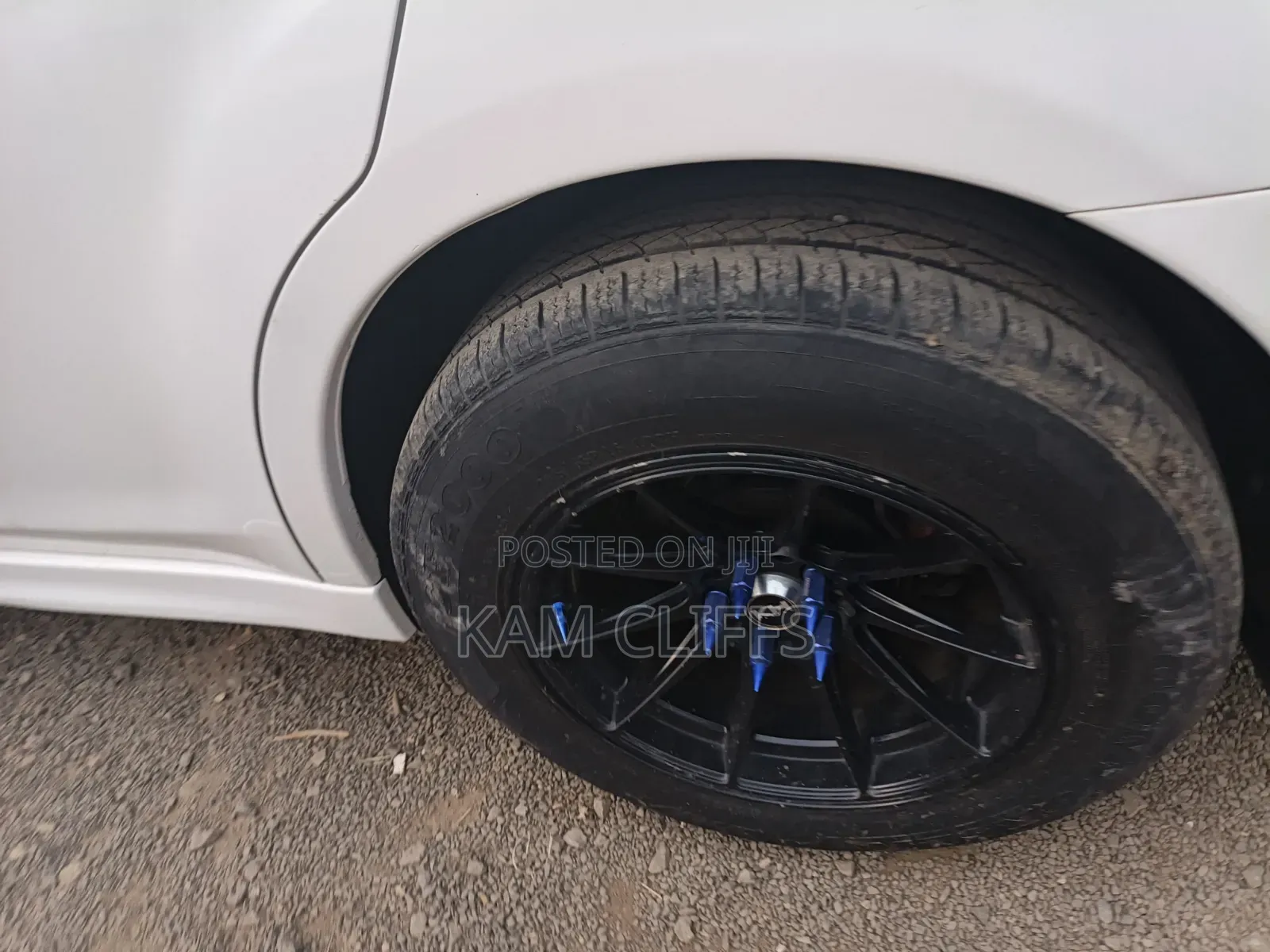 Subaru Legacy 2011 White