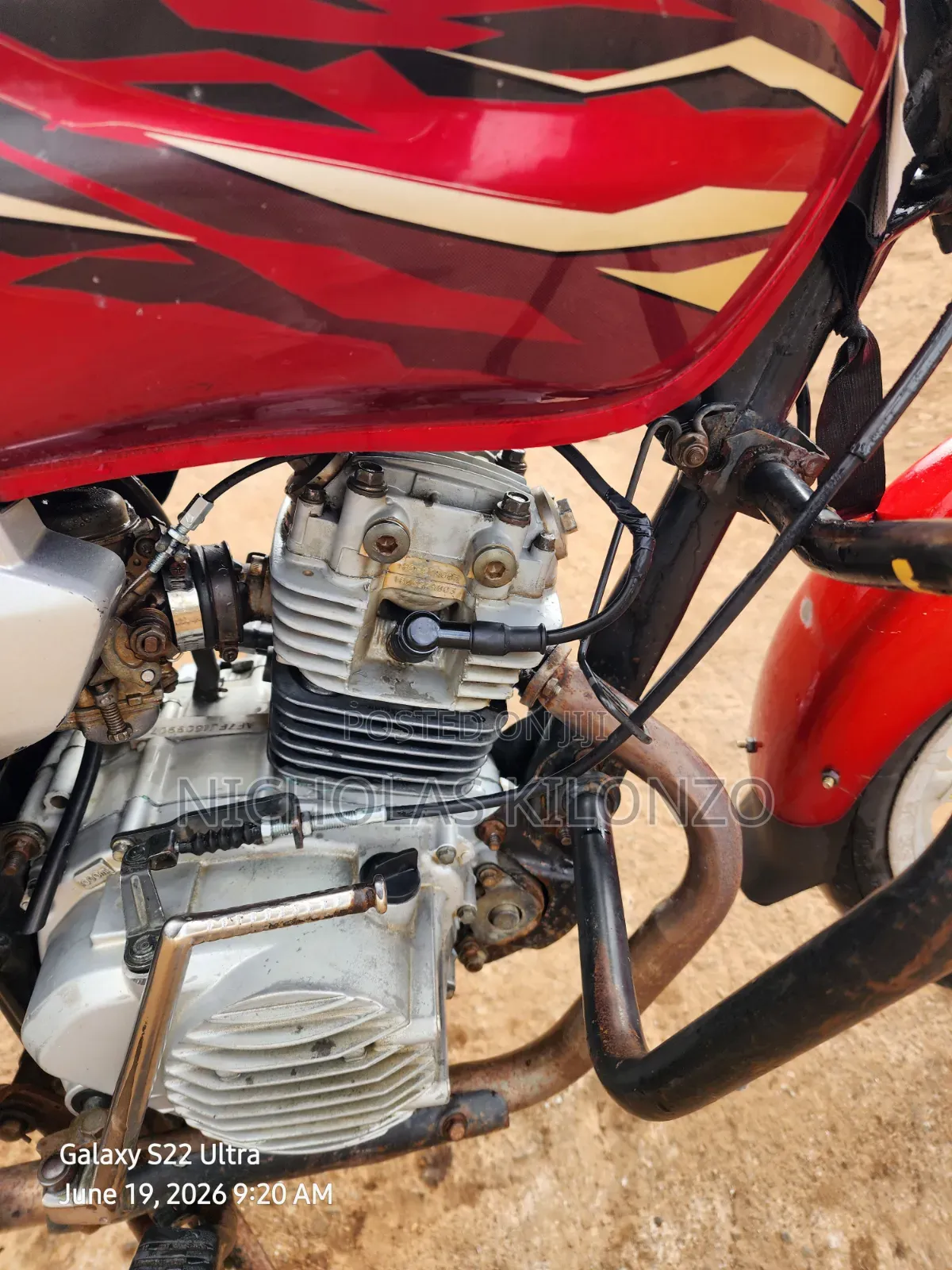 TVS HLX Plus ES 2019 Red