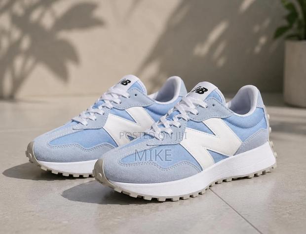 New Balance 327 Shoes 