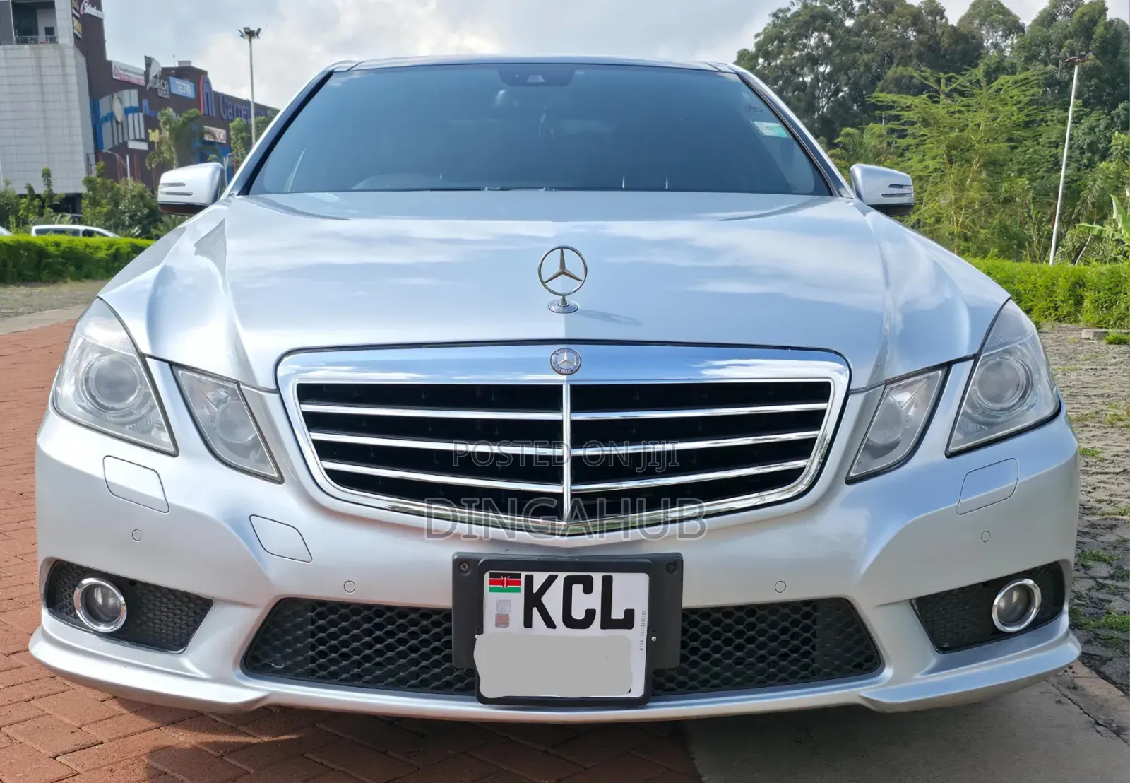 Mercedes-Benz E250 2011 Silver