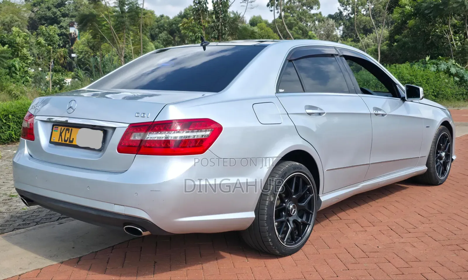 Mercedes-Benz E250 2011 Silver
