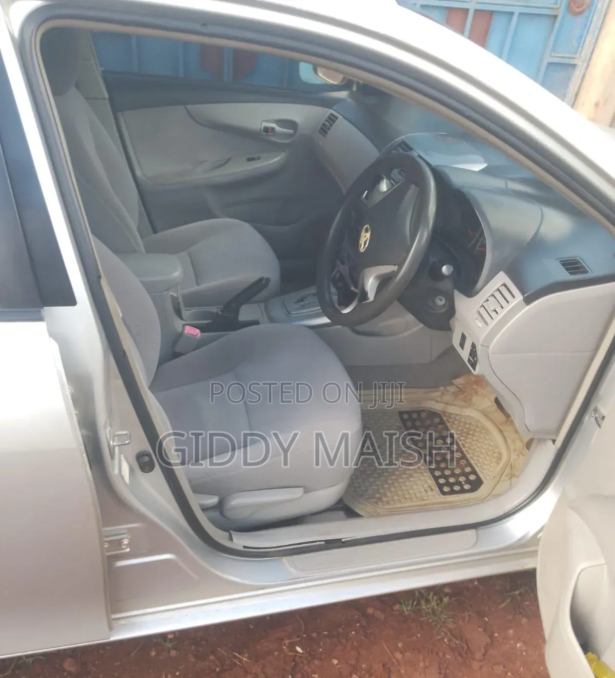 Toyota Axio 2010 Silver