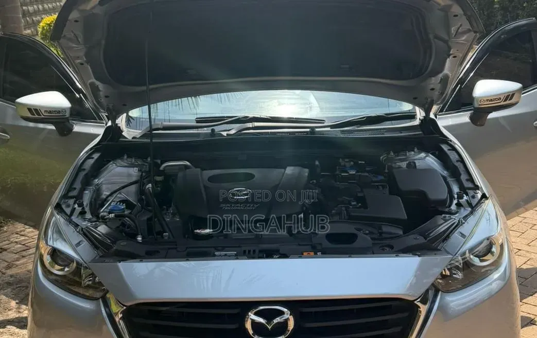 Mazda Axela 2017 Silver