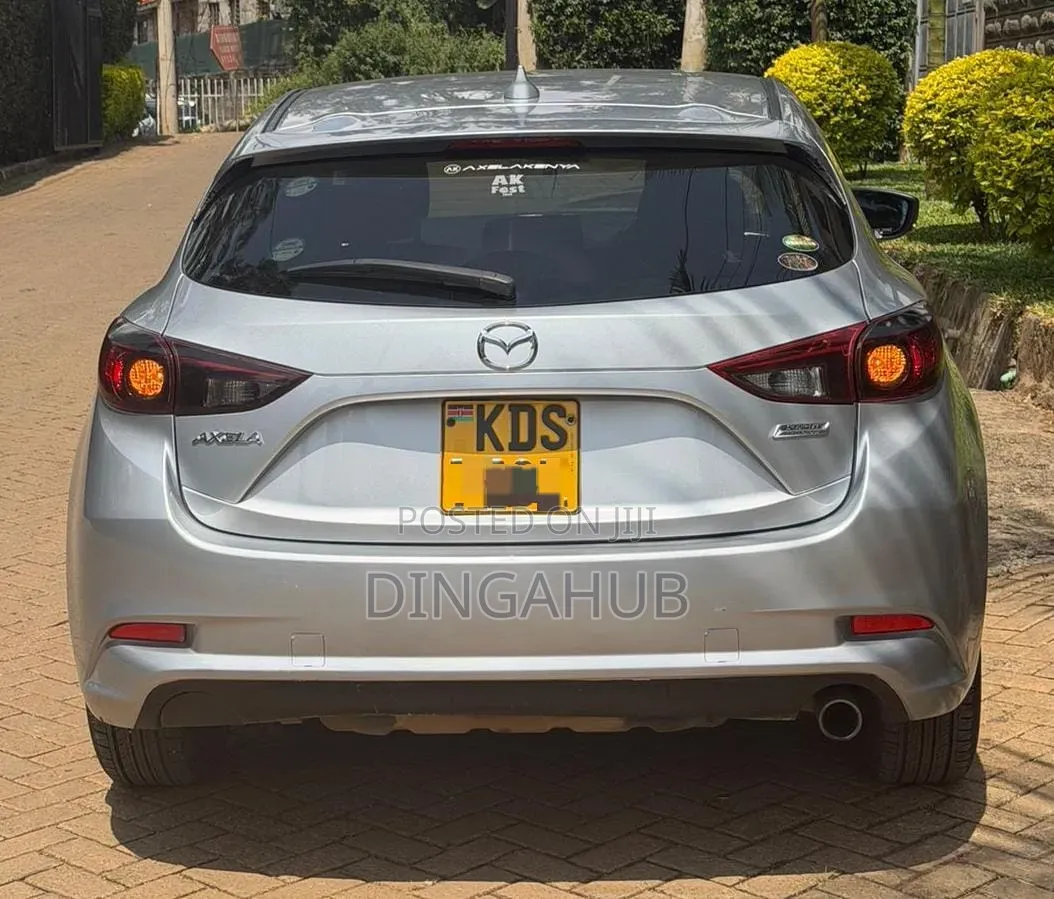 Mazda Axela 2017 Silver