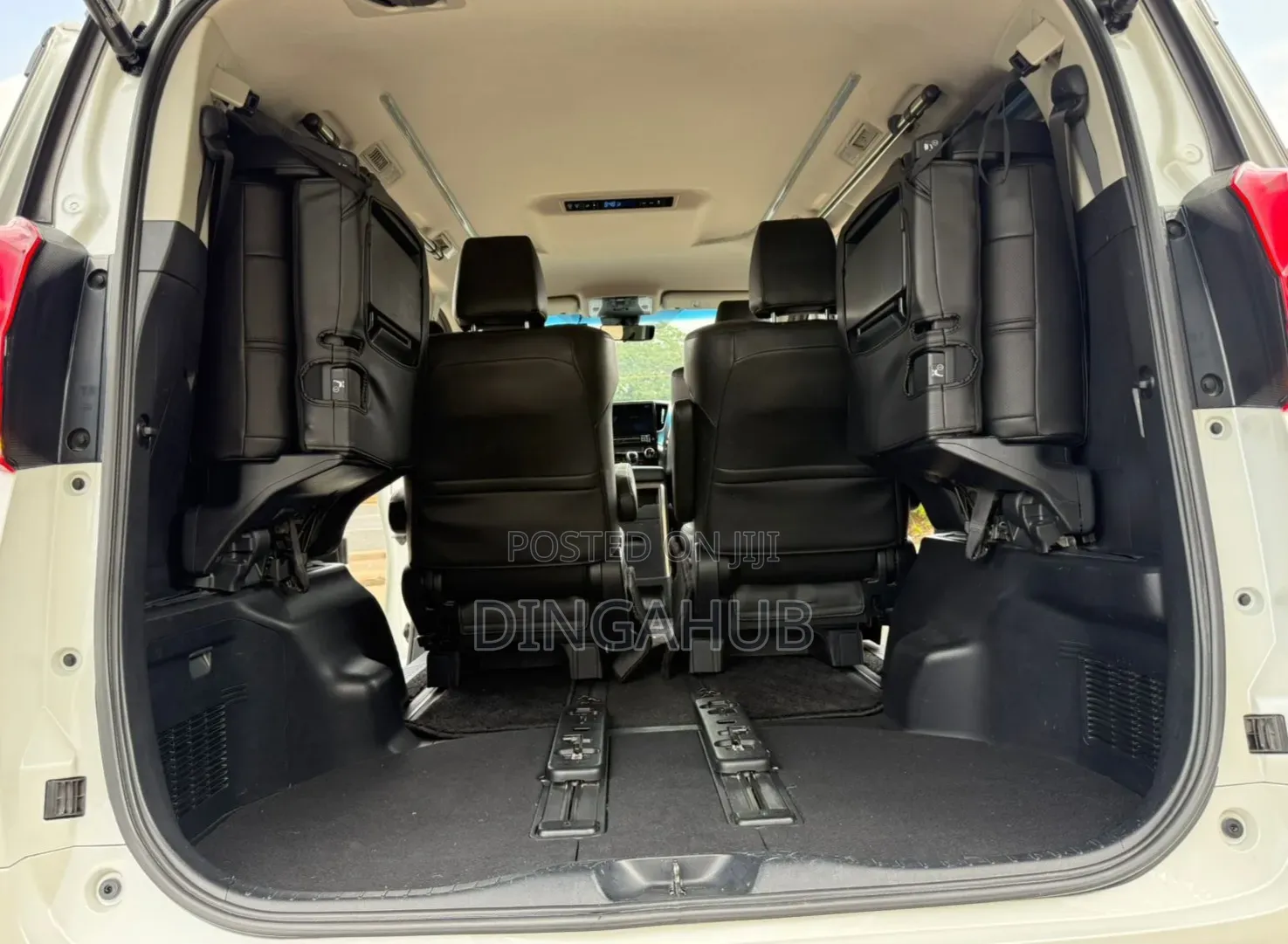 Toyota Alphard 2.5 Petrol FWD 2019 Pearl
