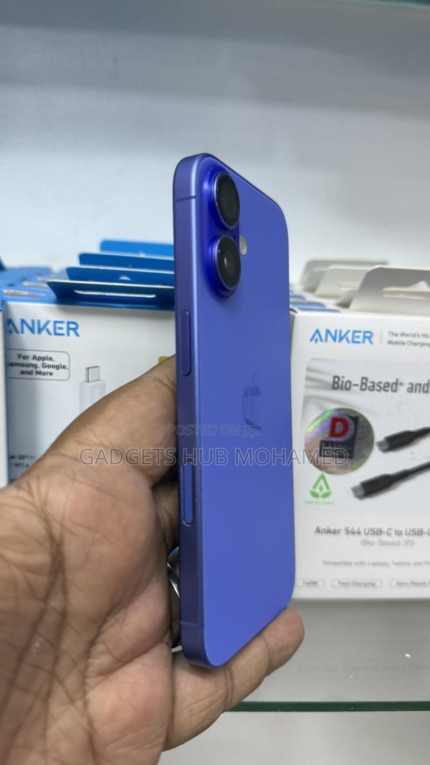 Apple iPhone 16 128 GB Blue - thumbnail 3