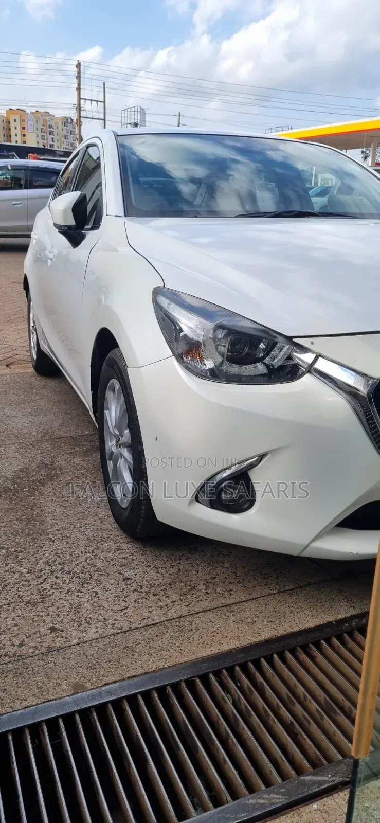 5 Seater Car Hire Services