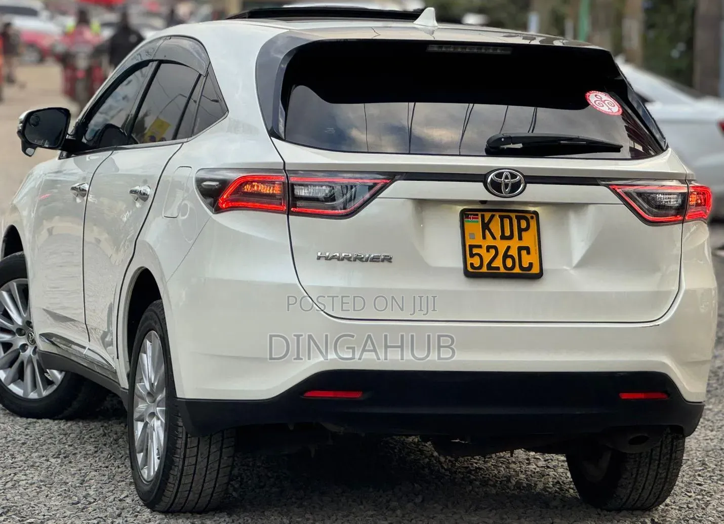 Toyota Harrier 2.0 2016 Pearl