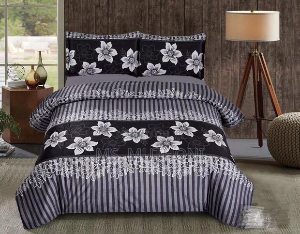 Brand New Flowerly Warm Woolen Duvet Set*