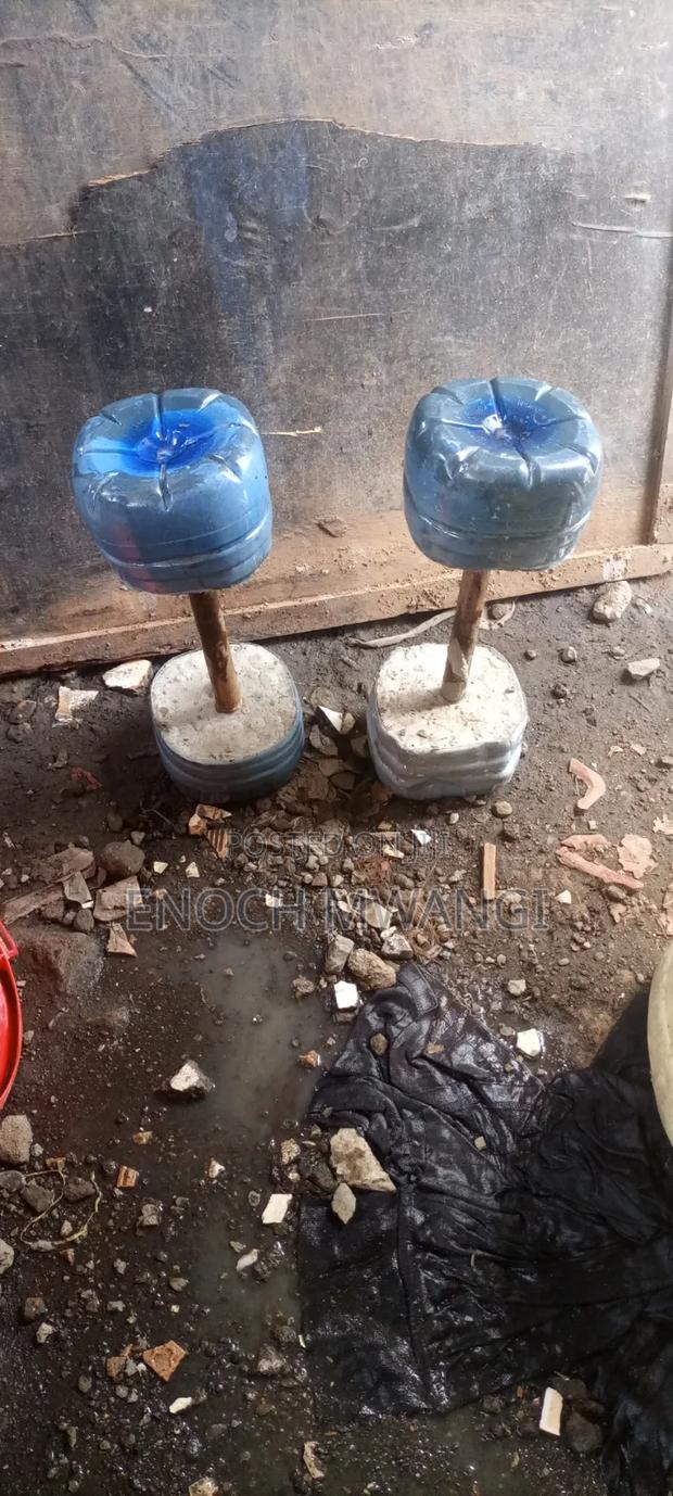 8kg Dumbbells - thumbnail 2