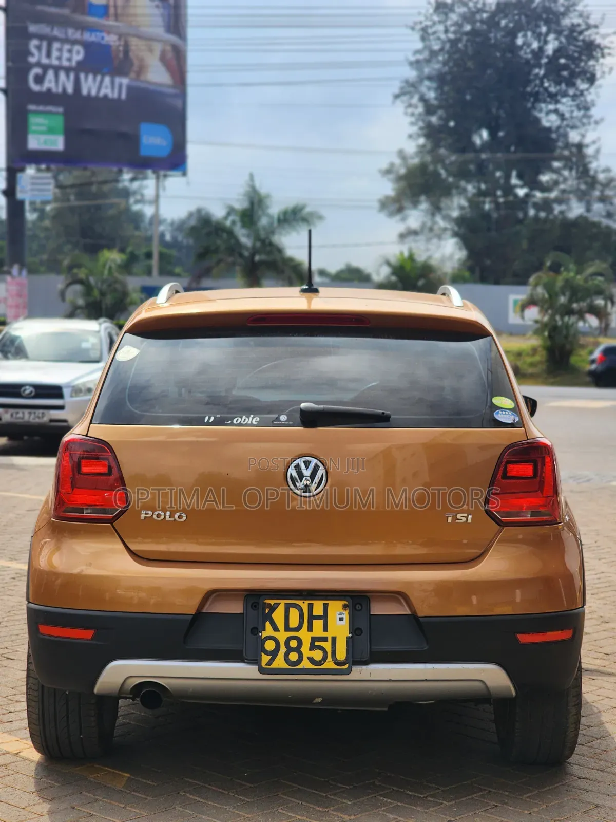 Volkswagen Golf 2015 Gold