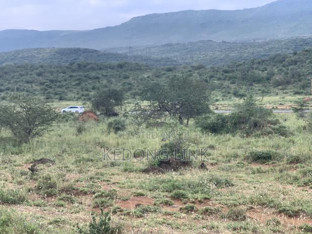 5 Acres Thigio / Ndiuni 5 Acres Touching Tarmac - thumbnail 2