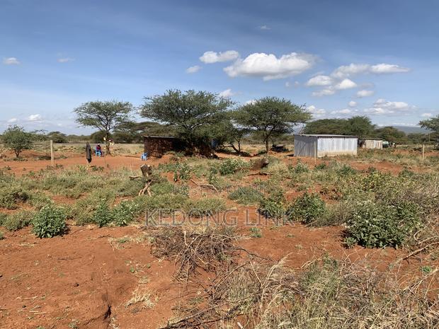 1/2 Acre Ewuaso Kedong Touching Tarmac - thumbnail 2