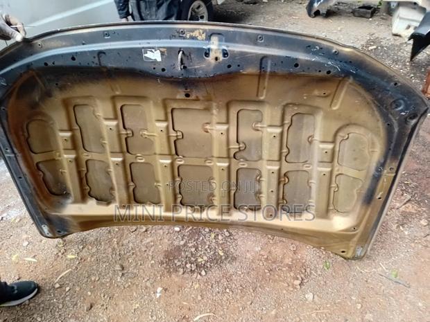 Lc 200 Bonnet 2008 -2015 Model - main view