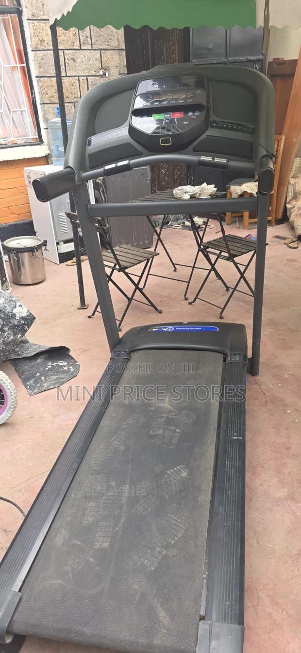 Horizon T101 Motorised Treadmill - thumbnail 3