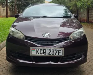 Toyota Wish 2012 Maroon