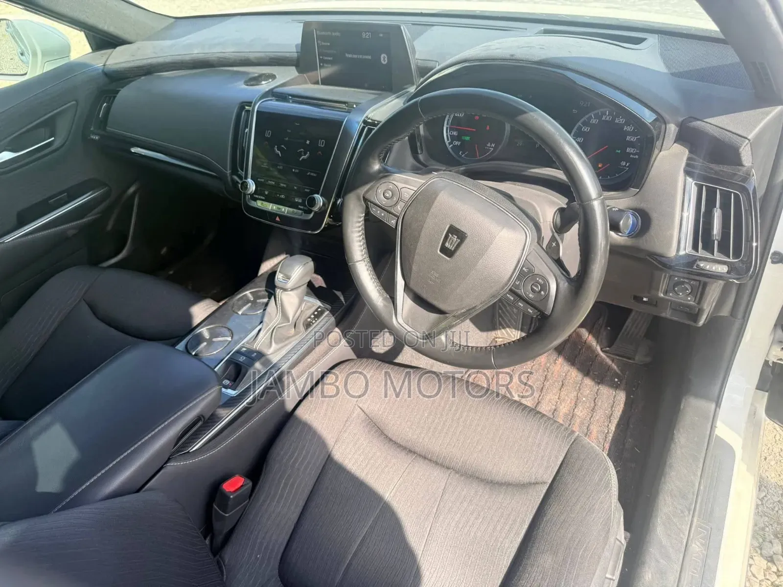 Toyota Crown 2019