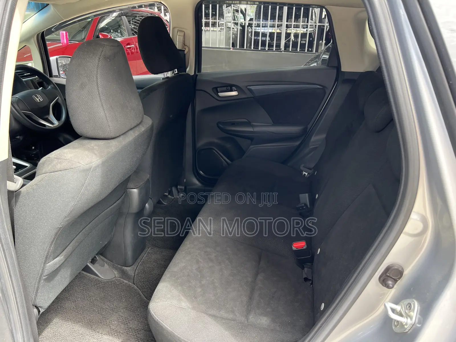 Honda Fit Shuttle 2019 Silver