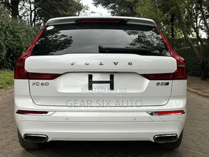 Volvo XC60 2020 White