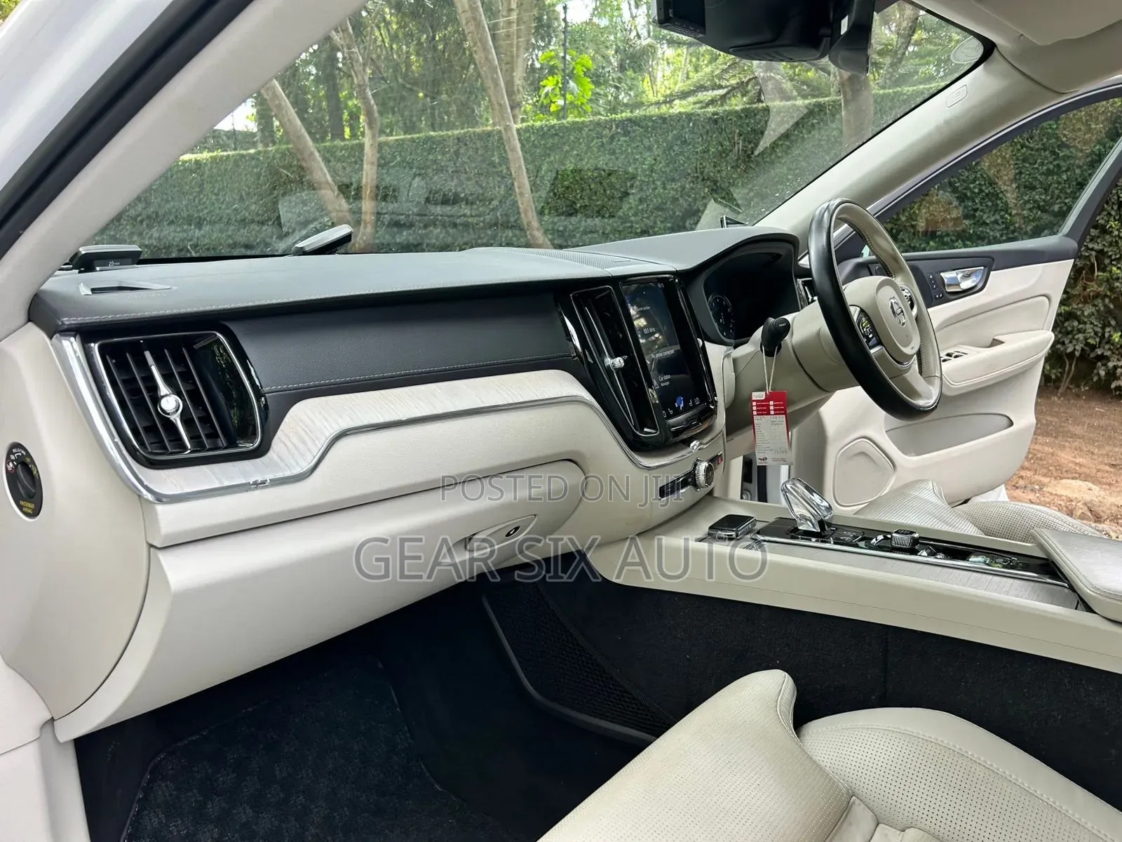 Volvo XC60 2020 White