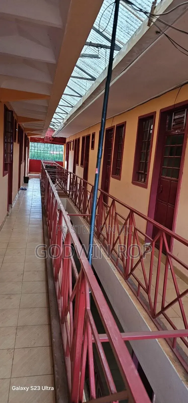 19bdrm Apartment in Kapsoya for sale