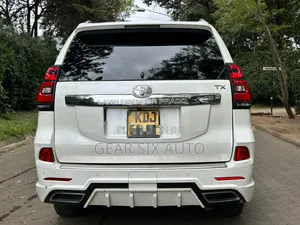 Toyota Land Cruiser Prado 2016 White